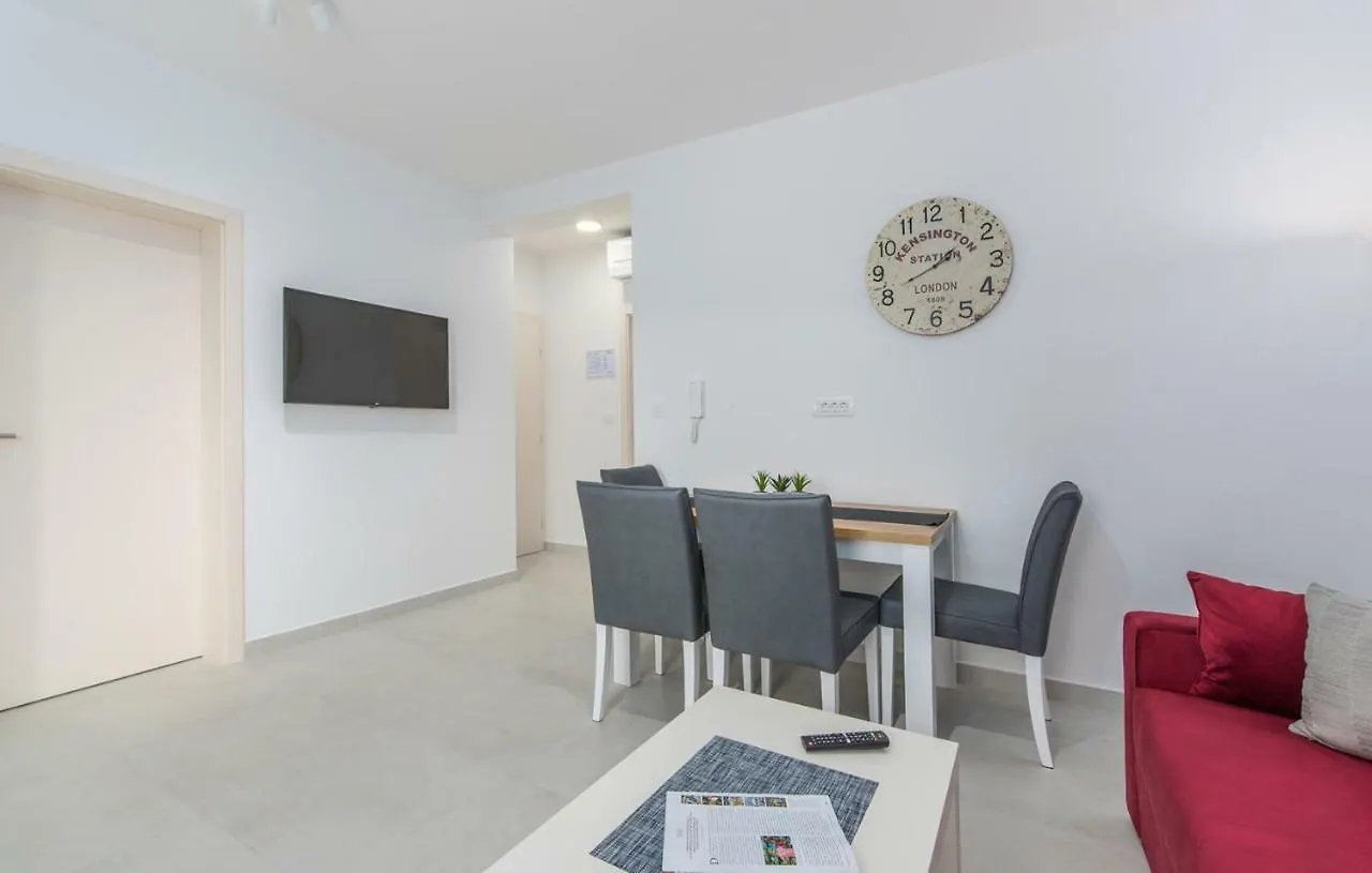 **** Guest house Apartments Hana In Funtana Croatia